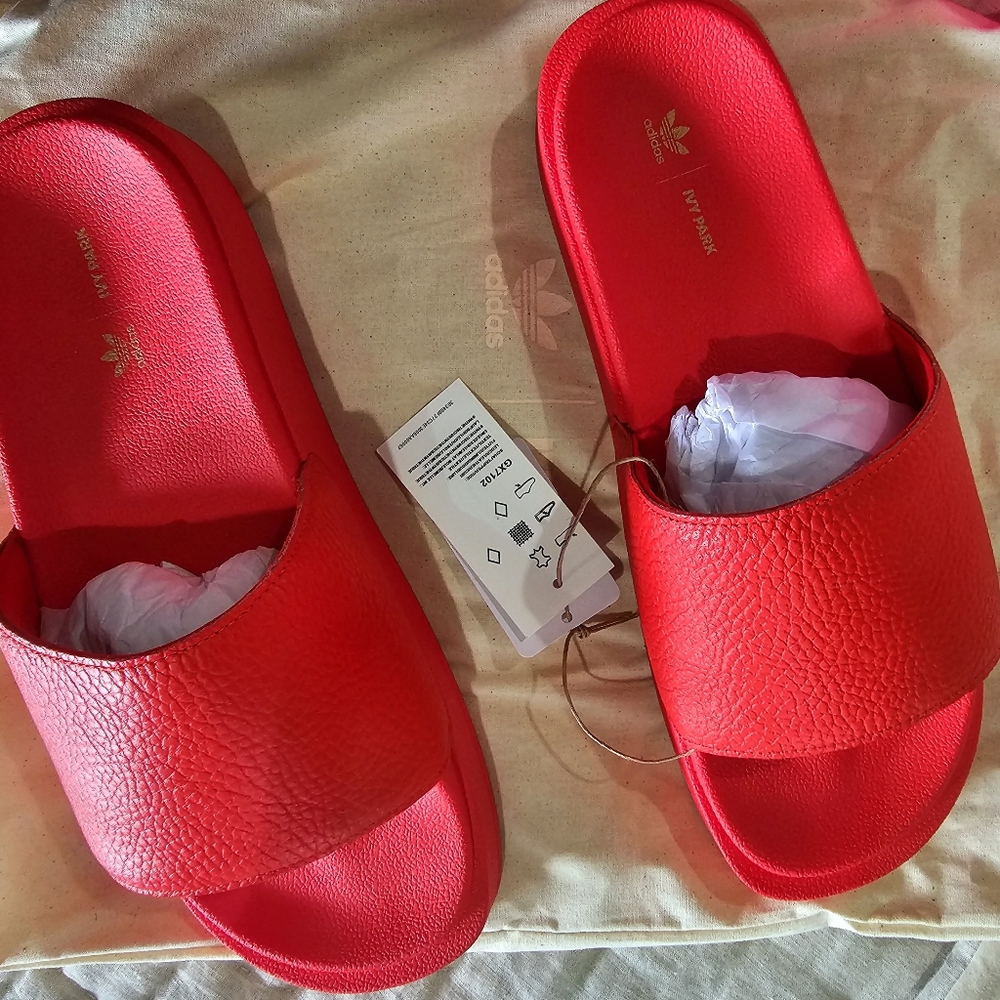 Ivy Park leather slides
